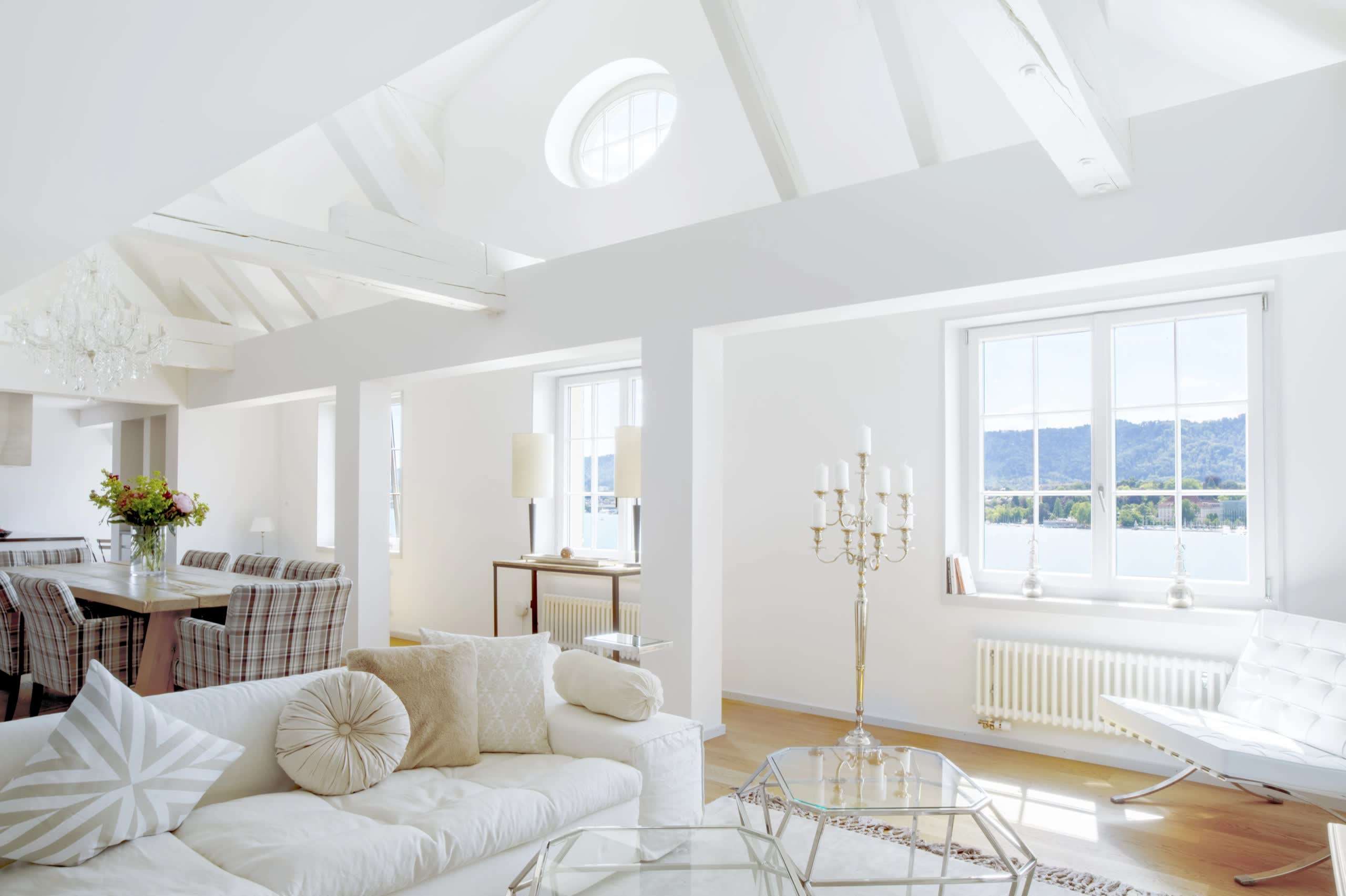 Paracelsus Recovery, Private penthouse residences on Lake Zurich.